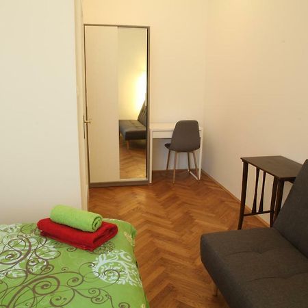 Writer'S Place Hotel Ljubljana Ngoại thất bức ảnh