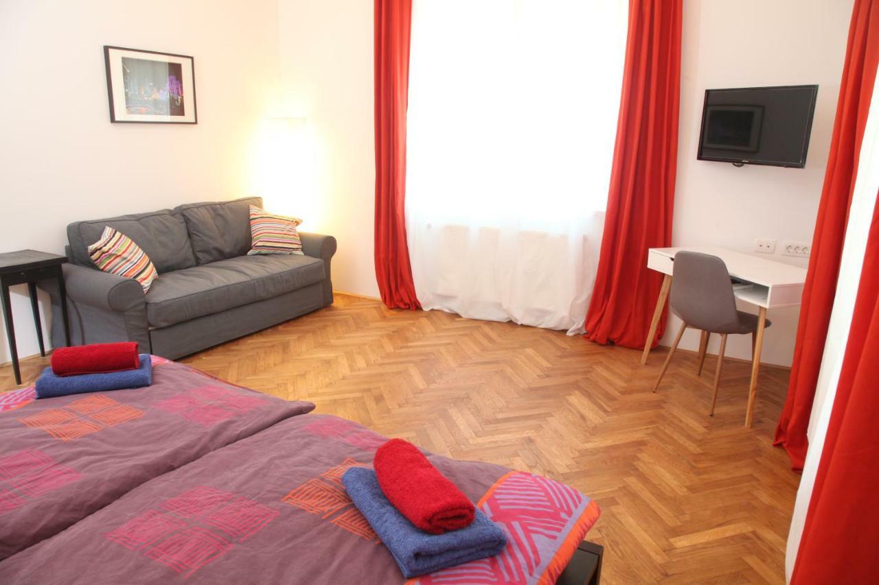Writer'S Place Hotel Ljubljana Ngoại thất bức ảnh