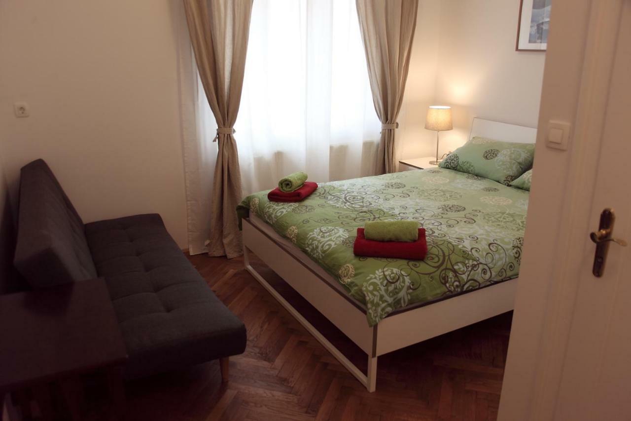 Writer'S Place Hotel Ljubljana Ngoại thất bức ảnh